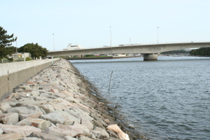 木更津港の河口